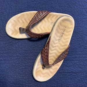Men’s Sperry flip flops